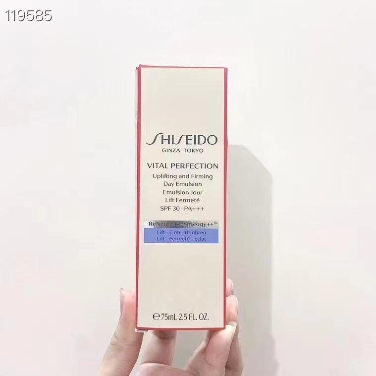 Shiseido vital perfection day emulsion SPF30 5