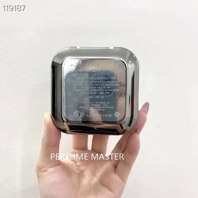 kiko milano weightless perfection wet and dry powder foundation