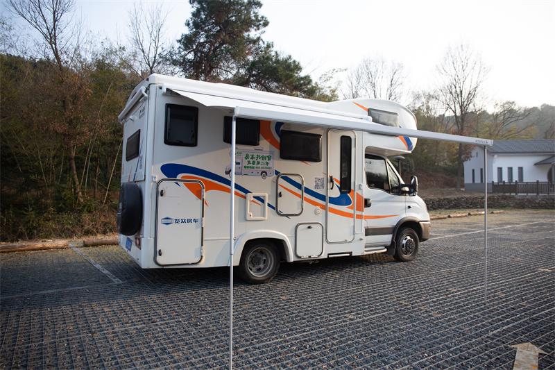 Electric Caravan Awning 2