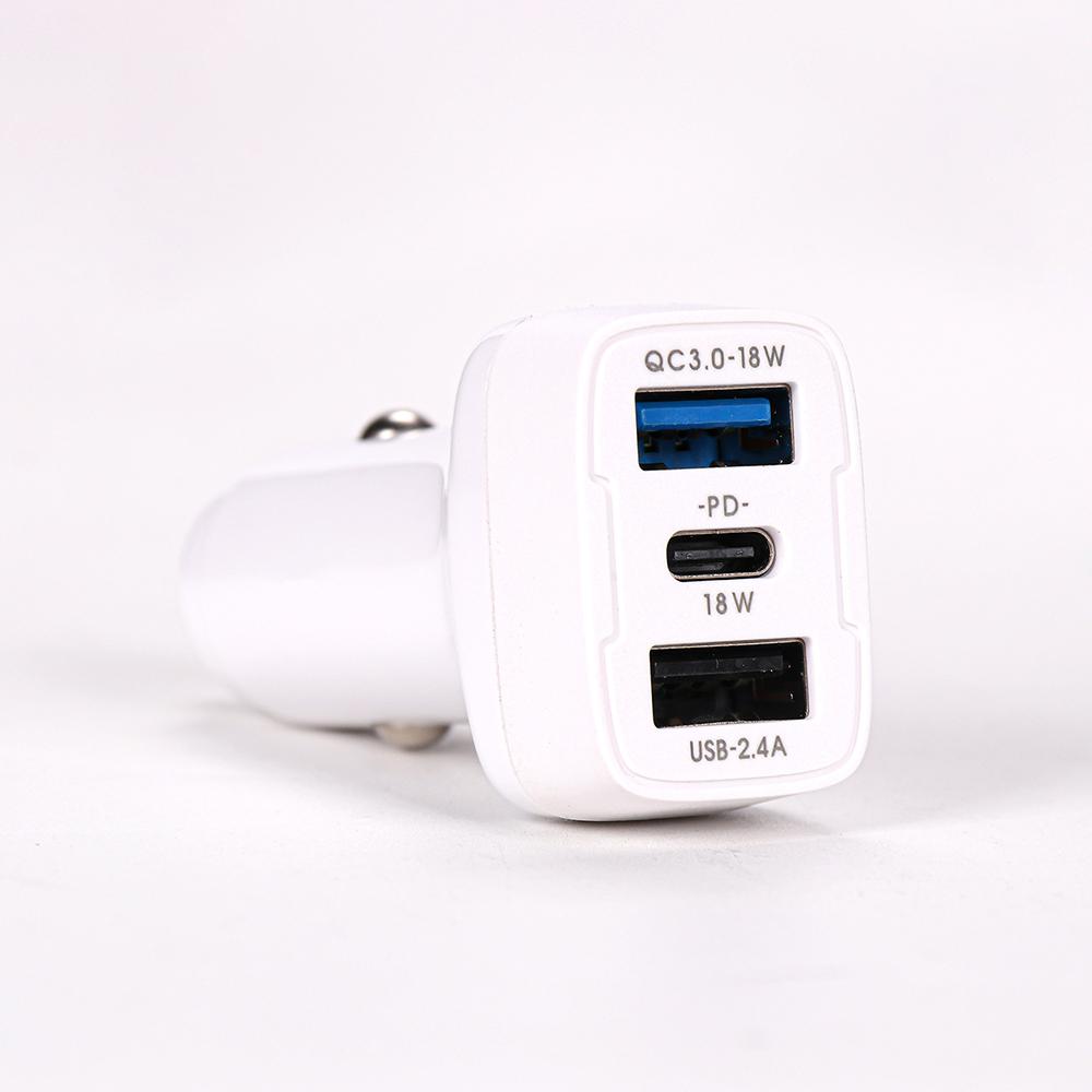 Universal Portable 3 USB Ports Plastic USB Car Fast Charger for Mobile