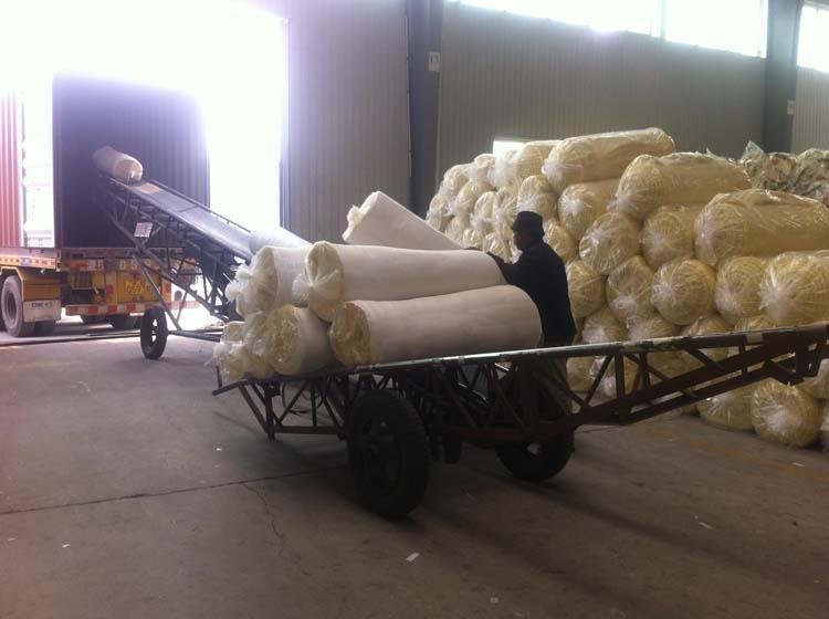 China factory glass wool roll 2