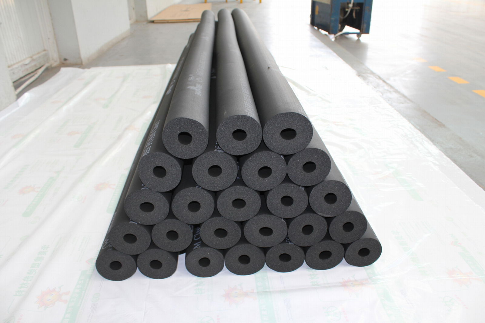 Rubber foam insulation pipes 2