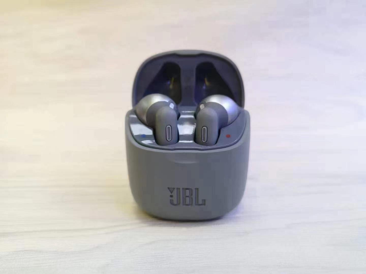 JBL Tune 225TWS True Wireless Bluetooth earphones Earbud Headphones 5