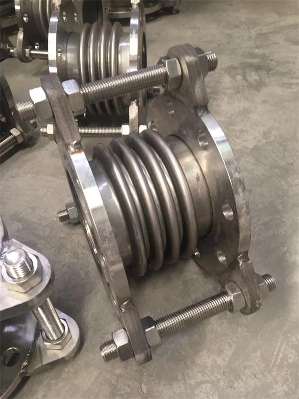 内蒙古法兰波纹补偿器