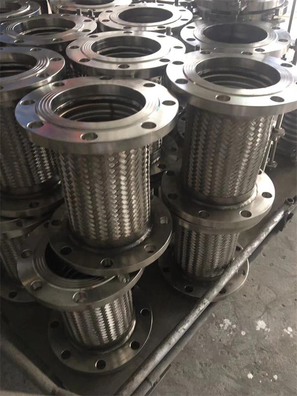 内蒙古法兰波纹补偿器 4