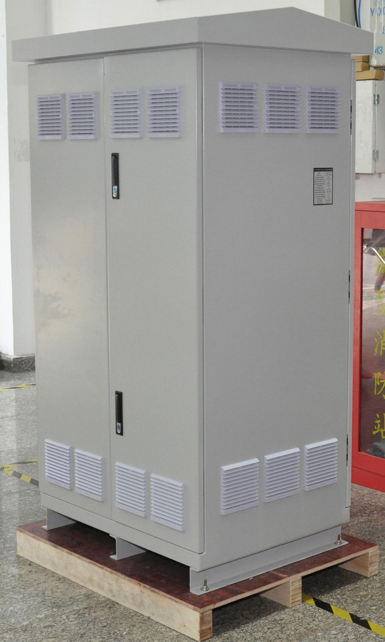 128KWH Energy Storage LiFePO4 Lithium Battery&MPPT Solar Controller&BMS System 4