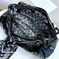 Large capacity handbag with skull print