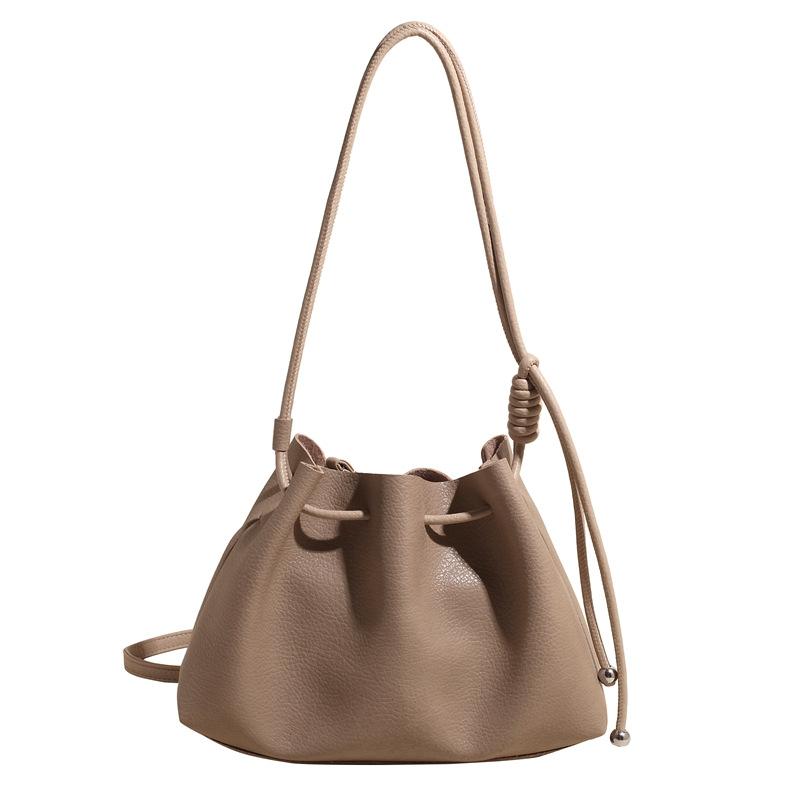 Female large capacity drawstring bucket bag 2