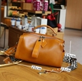 2025 new design female retro Boston bag