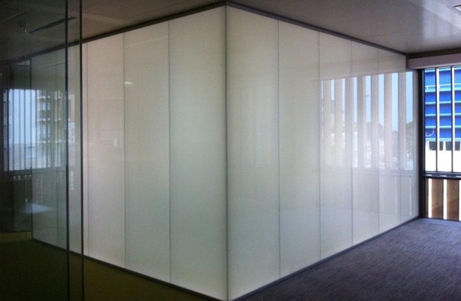 China glass factory pdlc laminated privacy glass design smart switchable glass 2