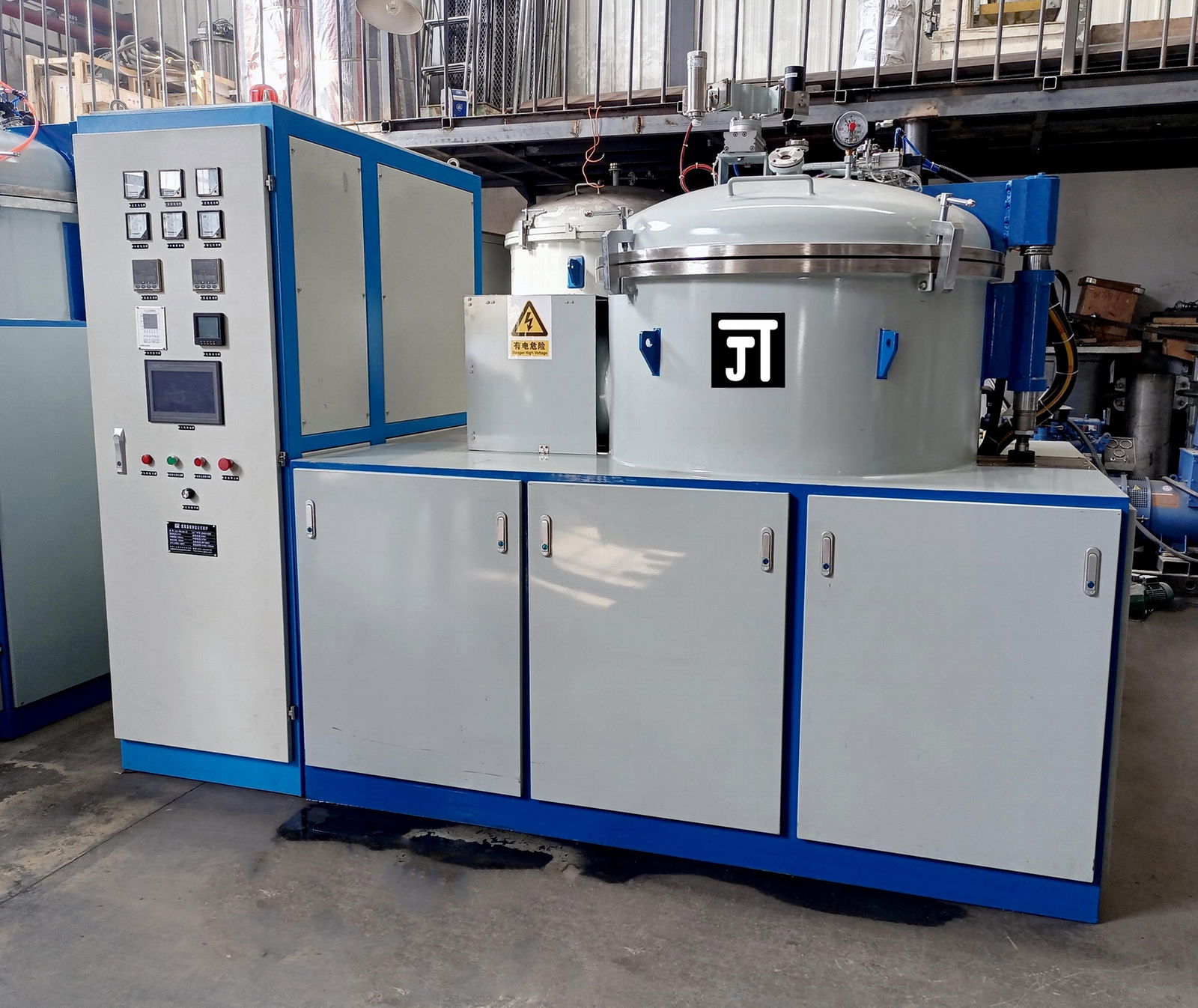 Vacuum graphitization furnace