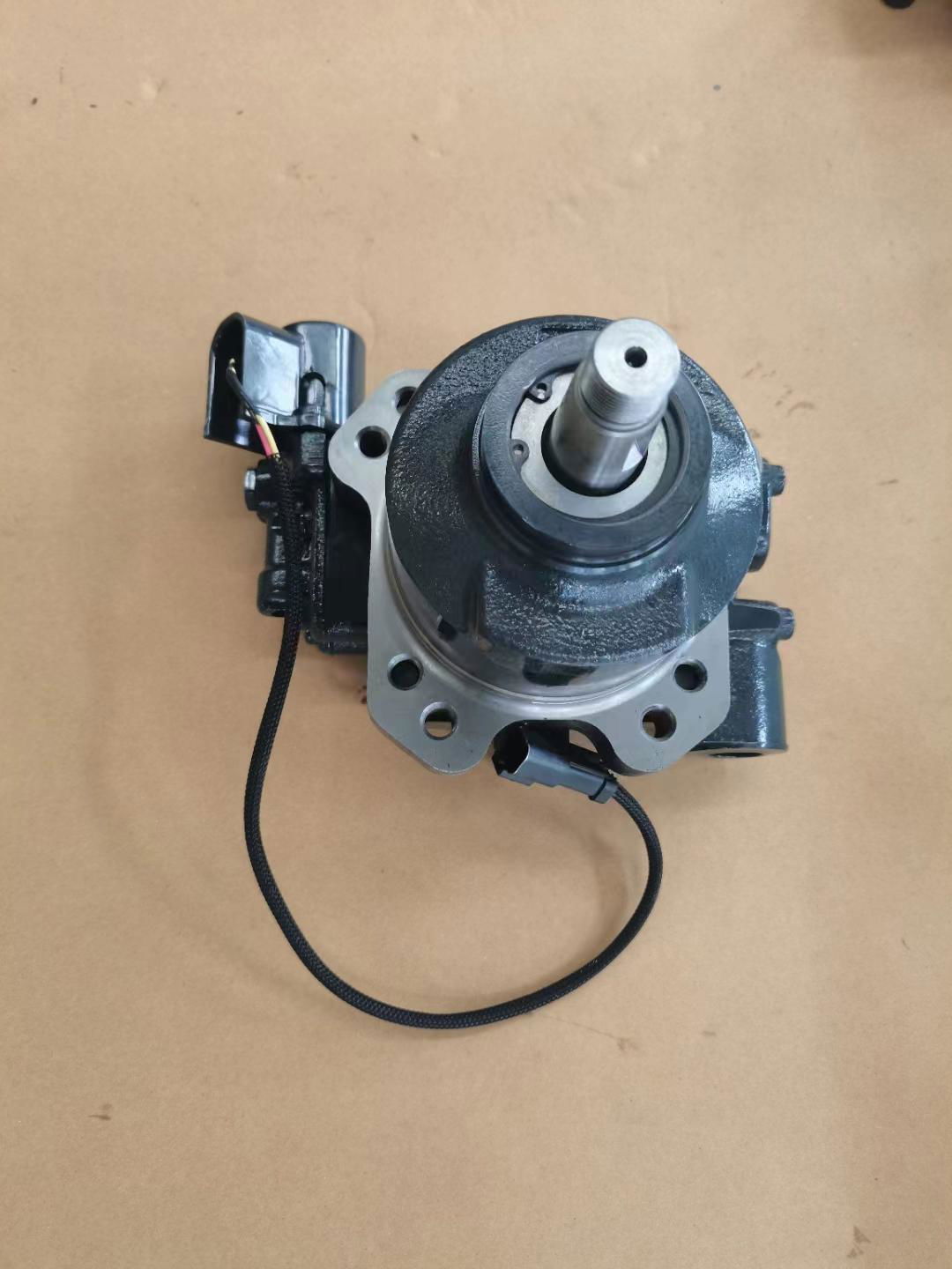 original pump komatsuD65 fan motor 708-7S-00352