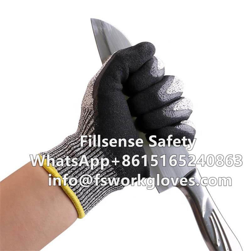 Cut Proof Level 5 13G HMWPE Liner Nitrile Sandy Coated Cut Resistant Gloves 2