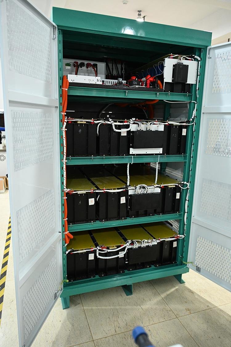 100KWH 磷酸铁锂BMS储能电池管理系统带30KW离网逆变器光储一体机电站 2