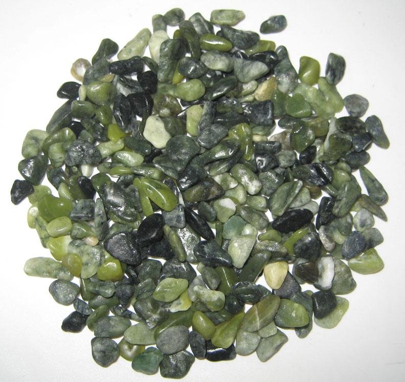 Green pebbles, landscaping stones, garden stones cobblestone decorative stone