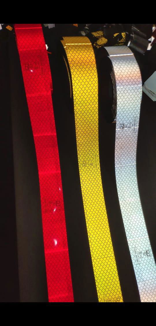 DM9600 Retro Reflective Vehicle Conspicuity Marking Tape (China Manufacturer) Car Parts