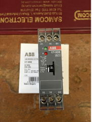 ABB 繼電器 CT-SDE,0.3-30s,24VAC/DC 220-240V