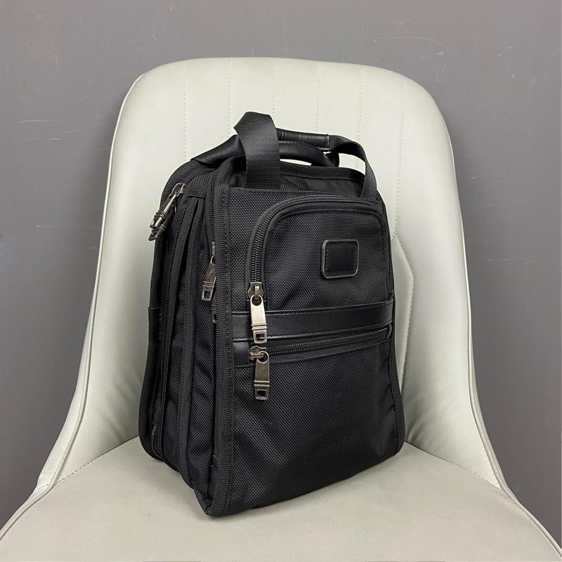 Fully open laptop crossbody bag 2