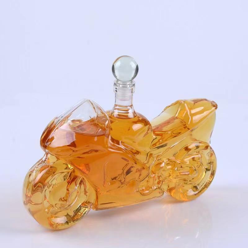 河间华企生产摩托车酒瓶，玻璃工艺泡酒瓶750ml