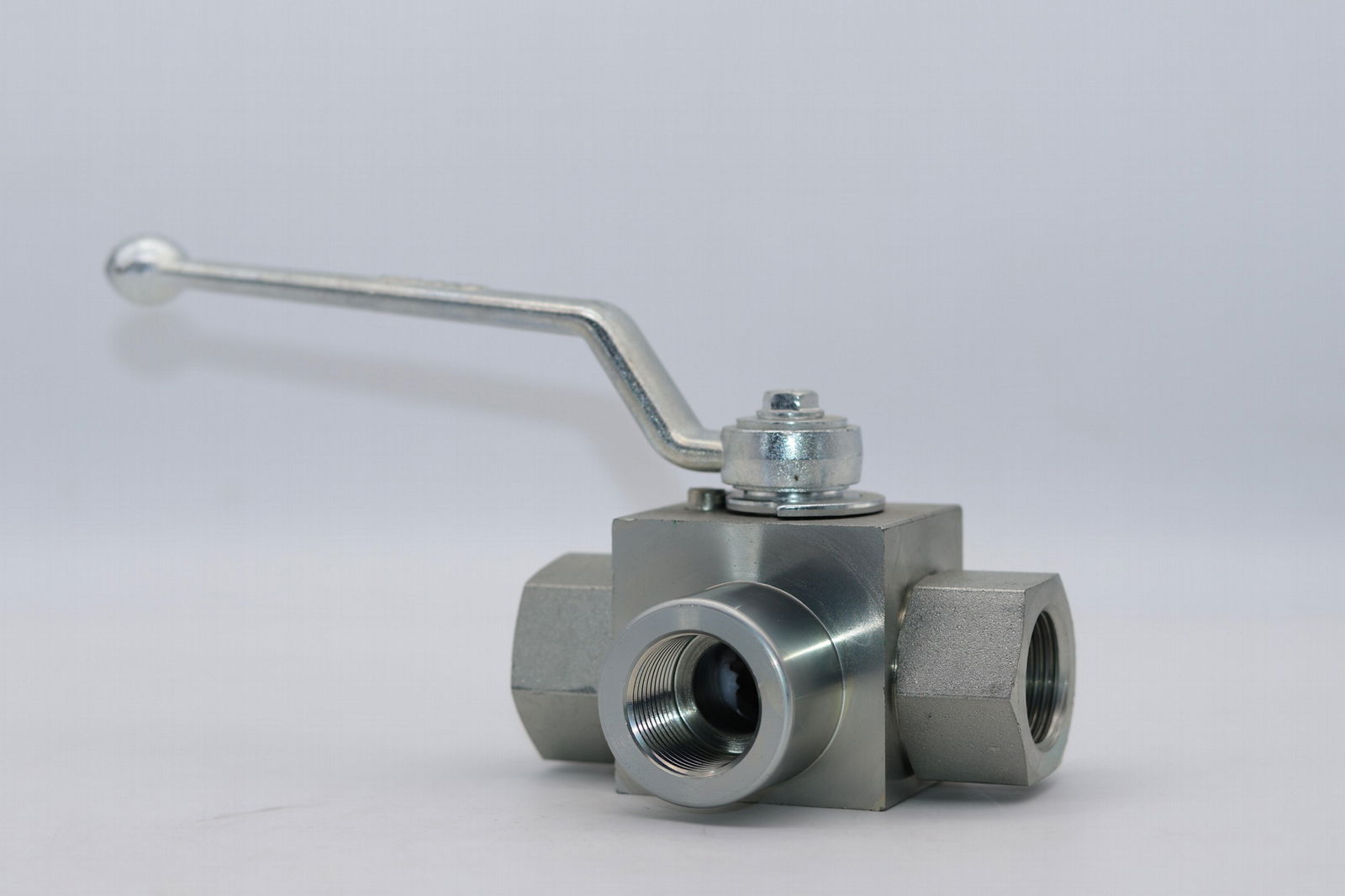 3 Way Hydraulic Ball Valve