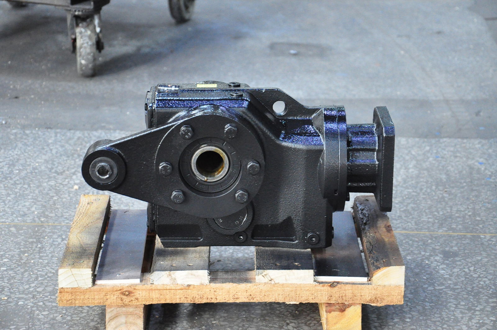 TGS K series helical bevel gear reducer 5