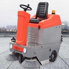 沃驰公园工业园物业保洁小型驾驶式扫地机