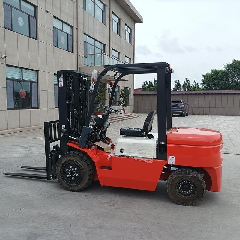 3 tons two wheel drive diesel forklift truck