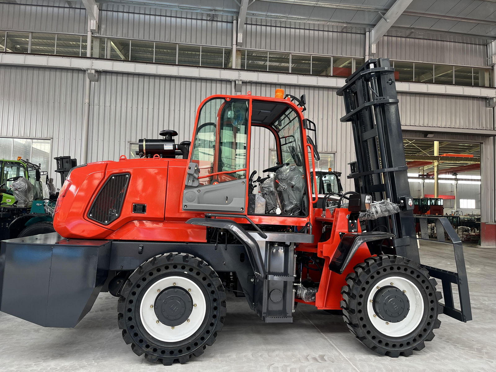 6-ton four-wheel drive off-road diesel forklift 4