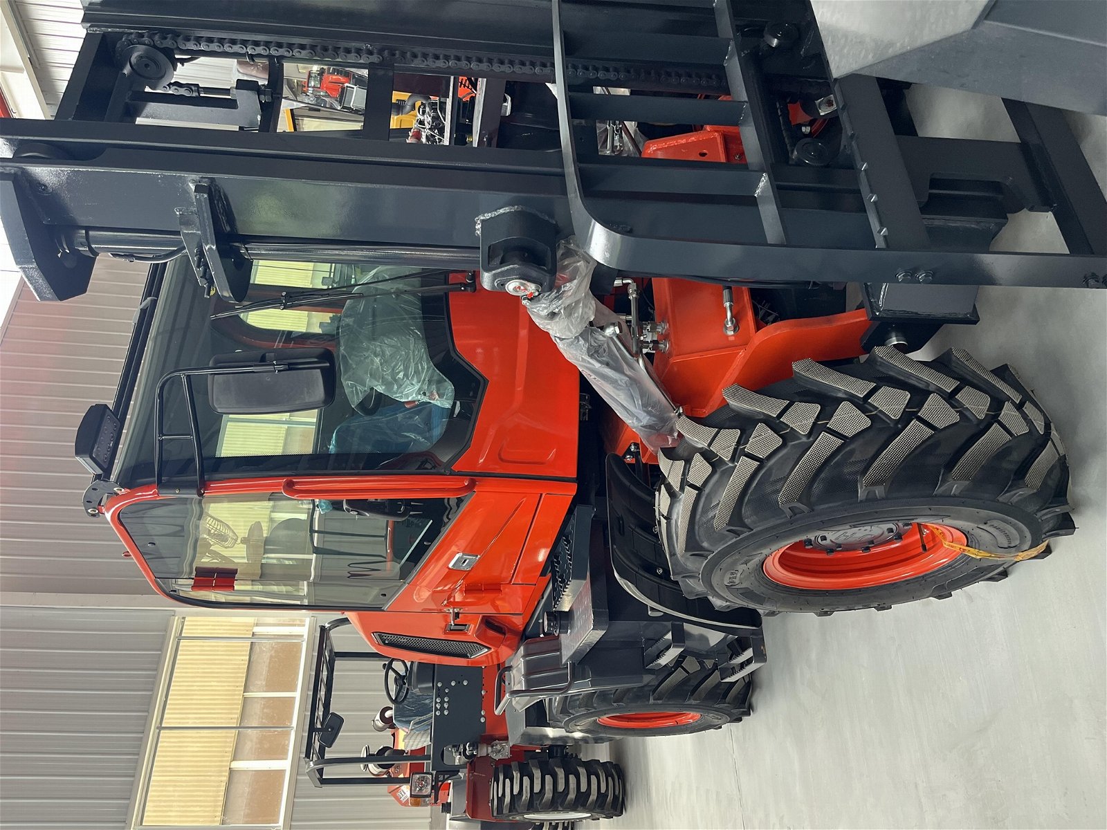 4 ton four-wheel drive off-road diesel forklift 4