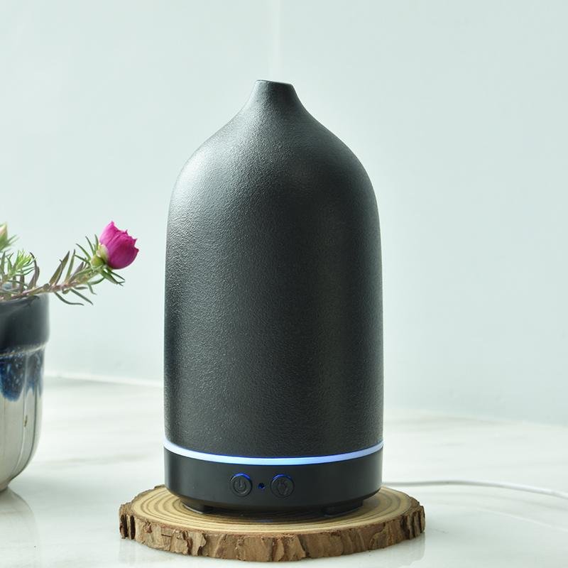 New Arrivel Zhenqi Ceramic Humidifier Scent diffuser Aroma timing function LED