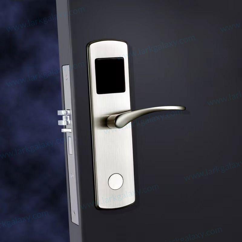 Face Identify Fingerprint Bluetooth Password Electronic intelligent Lock