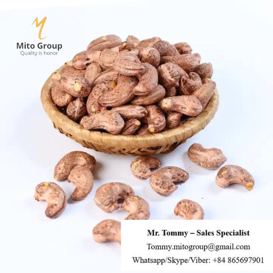 Free Samples Roasted Cashew Nuts 320 with Salt for Healthy Snack with BRC HACCP  4