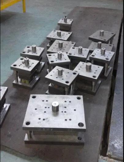 精密模具制造及注塑模具 4