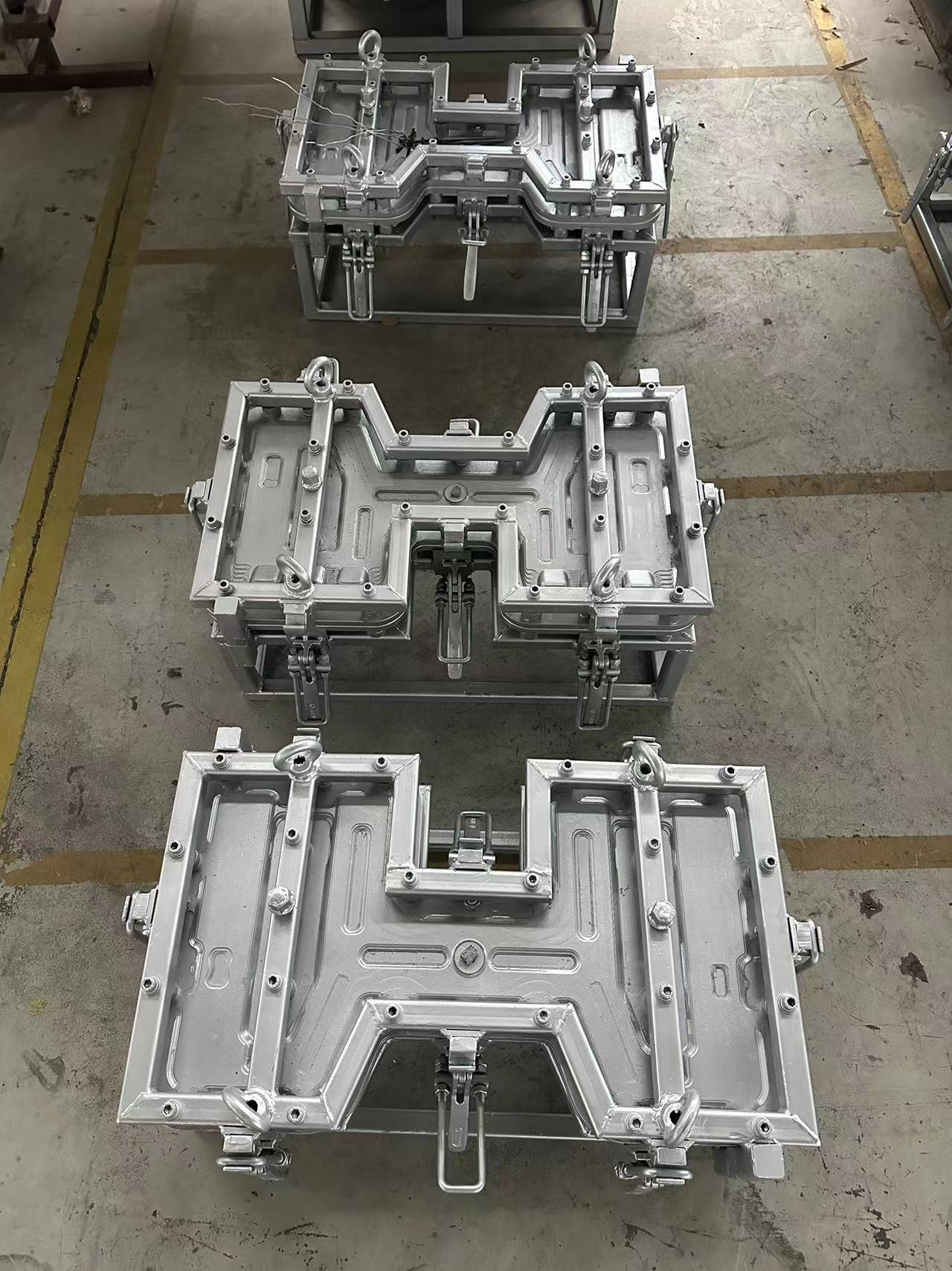 CAD drawing rotoplastic mold design and development in China factory 5