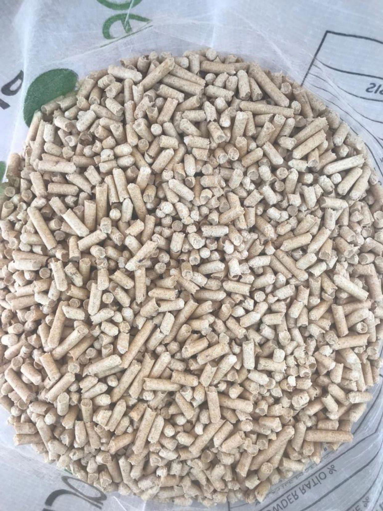 Premium Wood Pellet 2