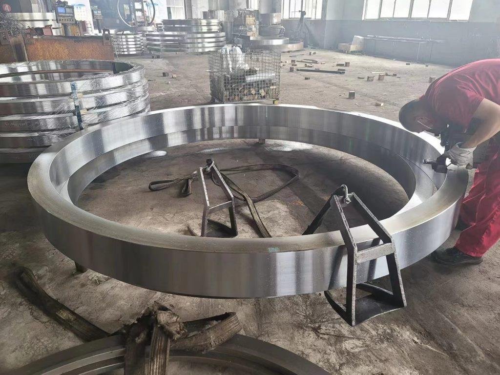 S355NL A105 Large Diameter Forged Flanges 4