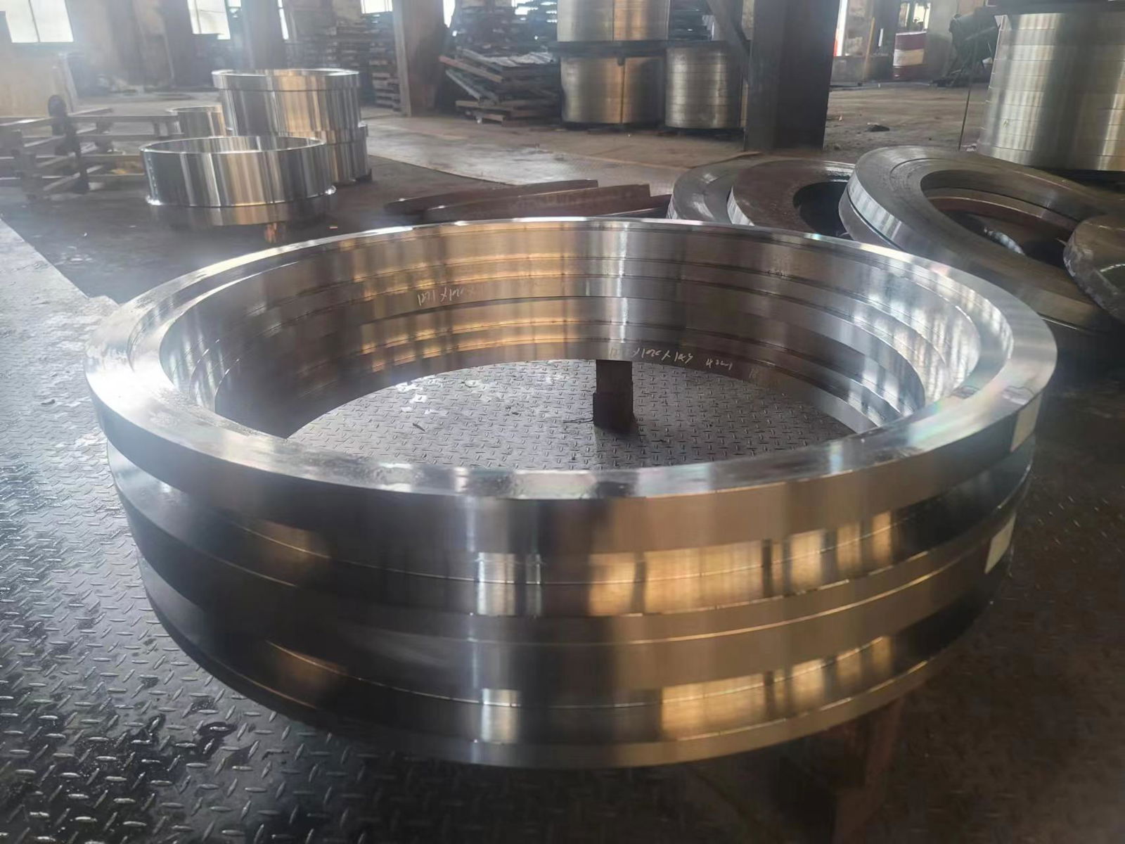 Inner and Outer Rings For Bearings Seamless Rolled Hot Forged Rings 3