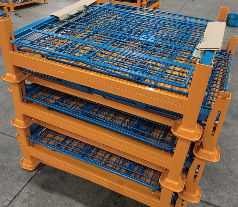 Collapsed stacker rack 5