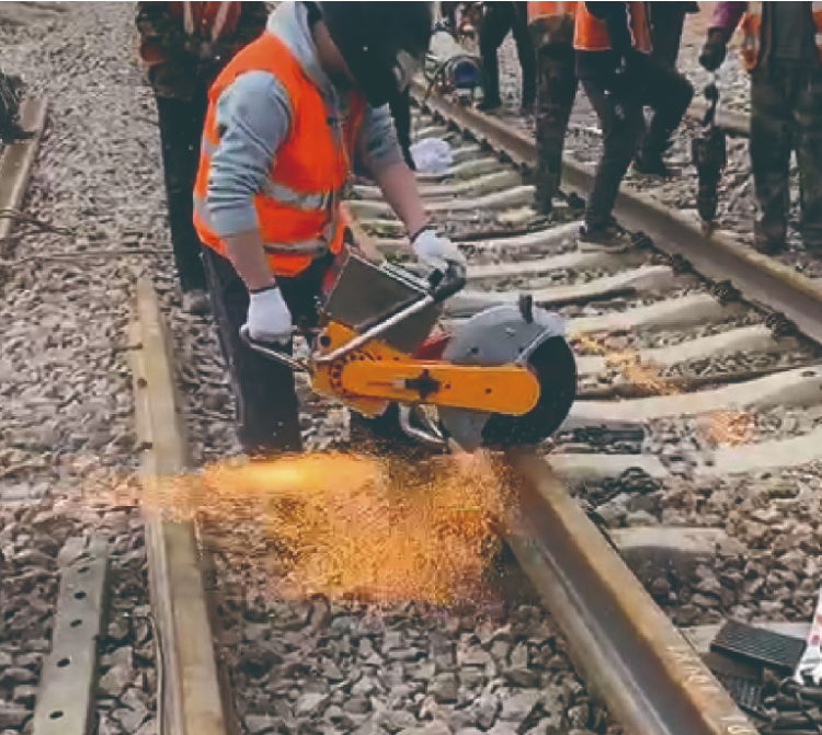 Lithium Electric Rail track Cutting machine