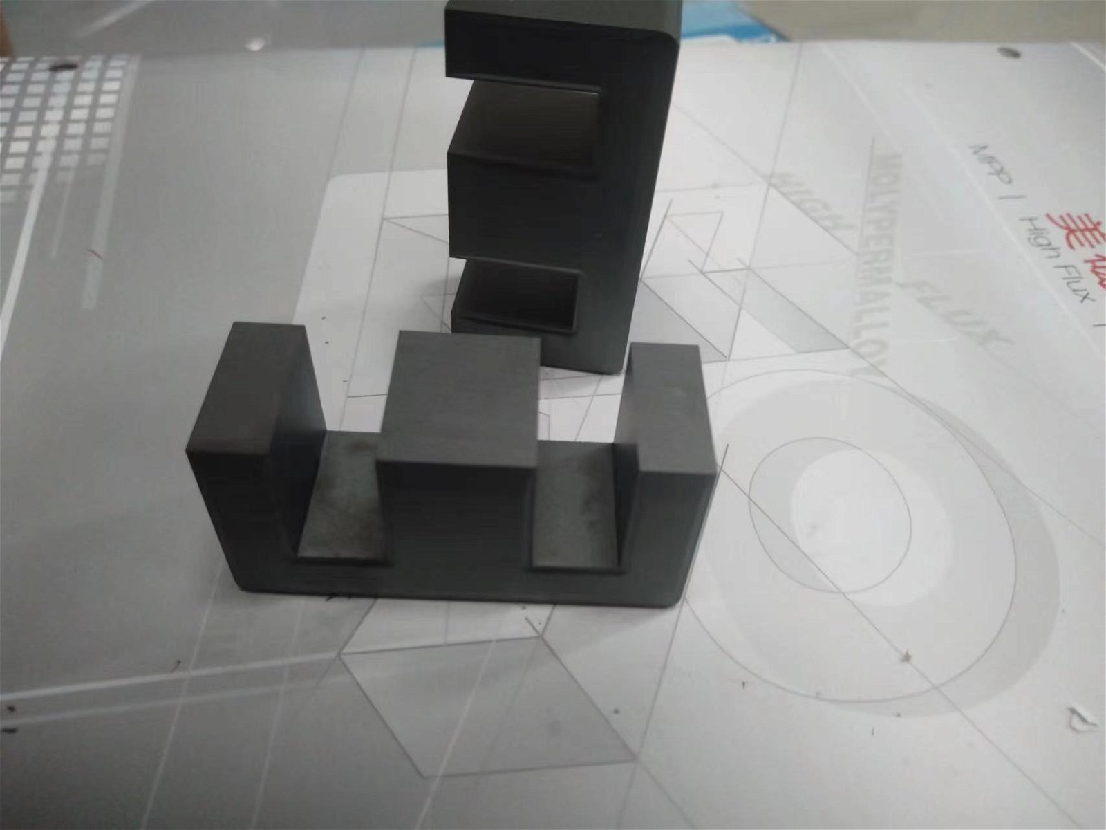 Ferroxcube飛磁E型、飛磁平面E型鐵氧體磁芯