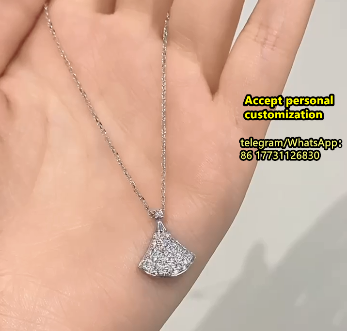 Carat Diamond pendant Necklaces  vvs 3xe