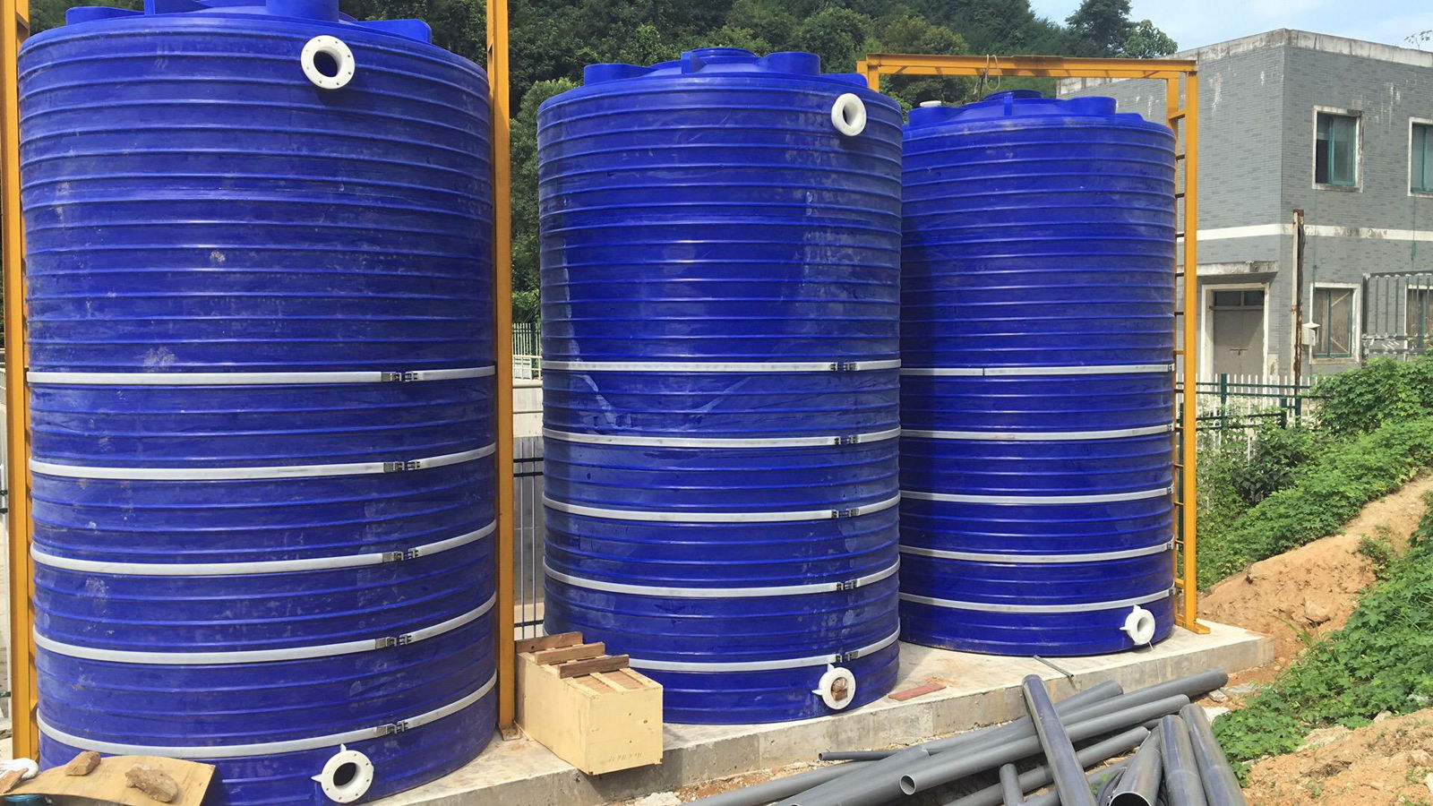 滾塑 牛觔蓄水桶 儲水桶耐酸碱化工桶 50噸PE立式水塔 水罐 4