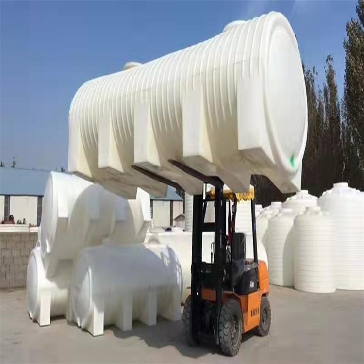 塑料加厚卧式牛筋水塔pe大容量储水罐柴油箱车载10/20化粪桶 2
