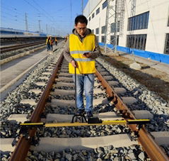 Portable Digital Rolling Track Gauge