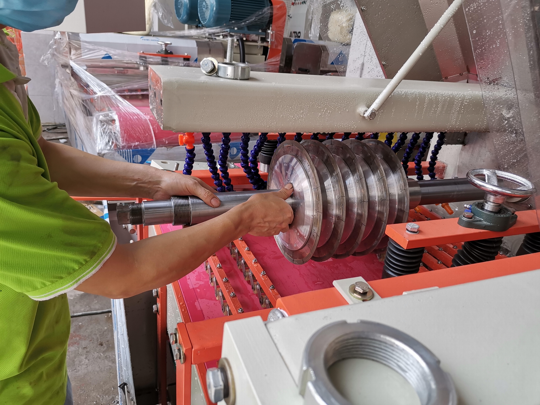 Strip tile cutting machine/slotting machine/mosaic cutting machine 3