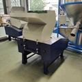 plastic waste crushing machine
