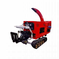 Mobile tree branch crusher/finely divided evenly