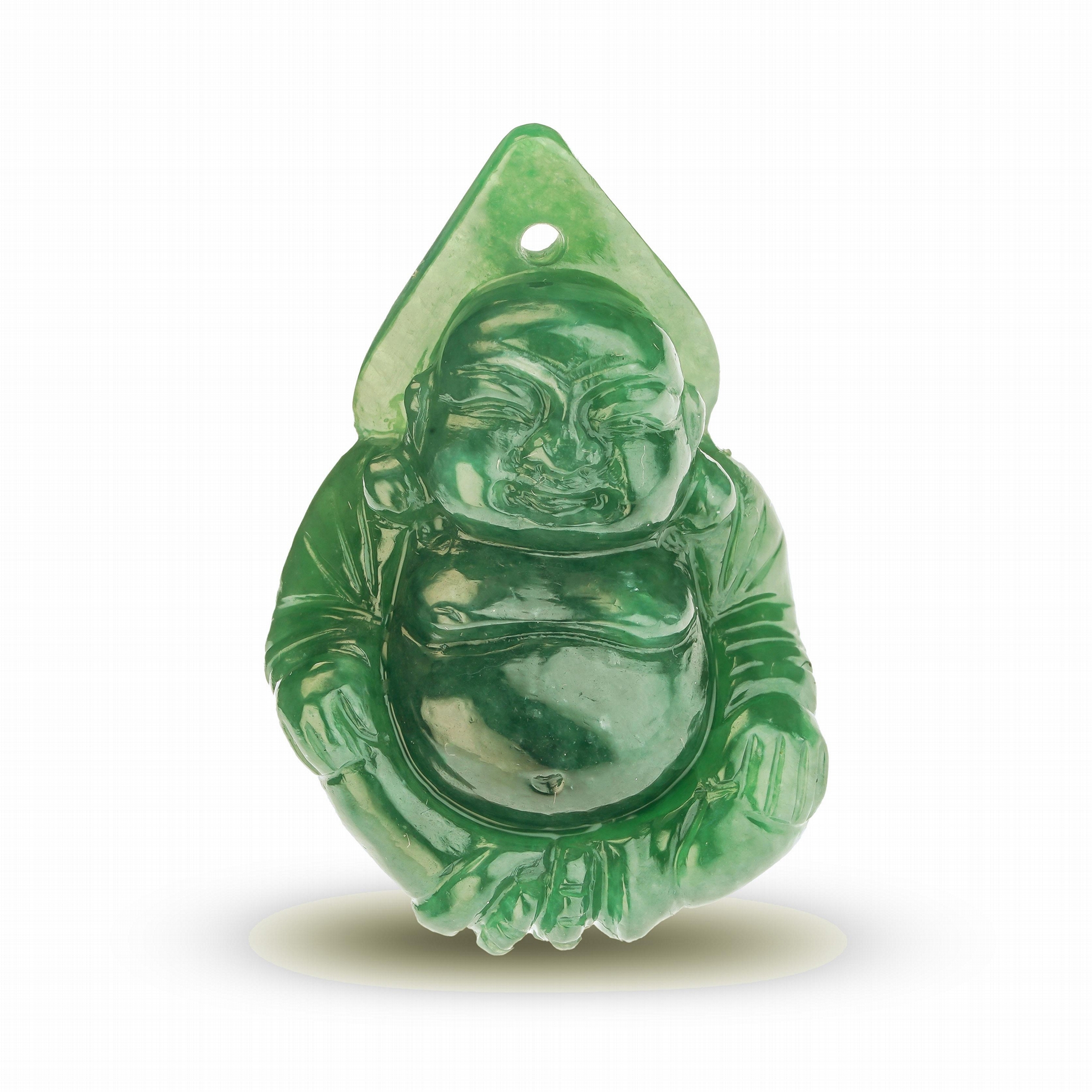 精心手工雕刻的翡翠吊墜