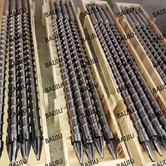 Bimetallic injection screw barrel for high glass fiber plastic products