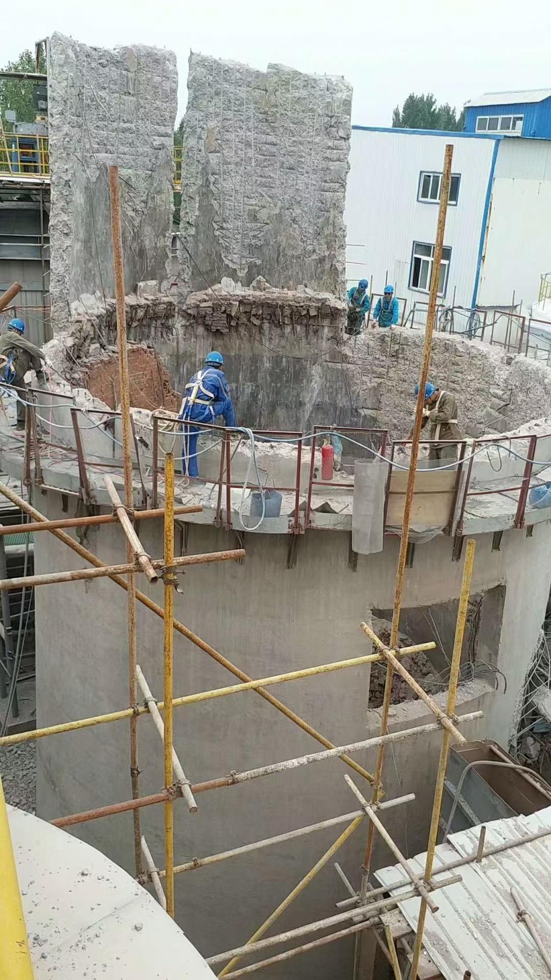 大型混凝土煙囪拆除